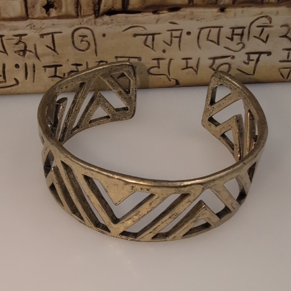 Lucky Brand Goldtone Geometric Bracelet Distressed Finish - Picture 1 of 4